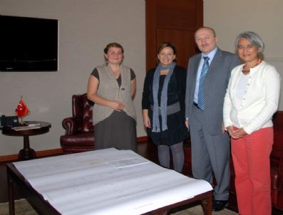 YAMAÇLı - Seyitgazi`de Taş Bina Yenileniyor