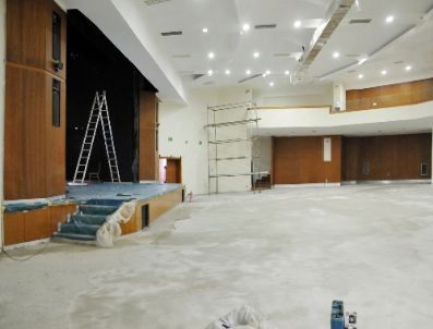 Yenimahalle`den Tiyatroseverlere Salon Müjdesi