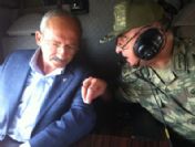 CHP lideri askerlerle bayramlaştı