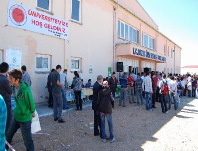 Bozok Üniversitesi'ne 2 Bin 500 Öğrenci Kayıt Yaptıracak