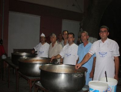 Edremit Belediyesi Ramazanda 32 Bin 550 Kişiye Yemek Yedirdi