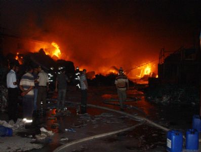 ALI ÇETIN - Fabrika yandı işçiler ağladı