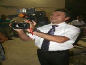 Kendi Nişanında 'kameramanlık' Yaptı