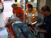 Otomobil Kaldırıma Çıktı: 1 Yaralı