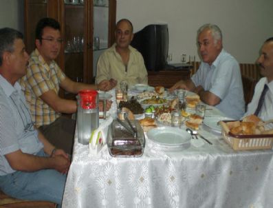 CEMAL ŞAHIN - Şehit Ailesini Ziyaret