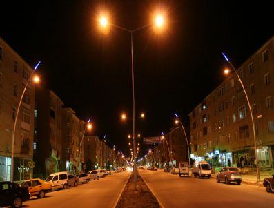 DADAŞKENT - Büyükşehir Belediyesi, İkinci Cumhuriyet Caddesi’ni Dadaşkent’te İnşa Ediyor