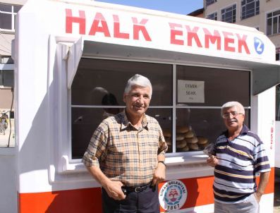 Depremzedeler Halk Ekmek Büfesi İstiyor