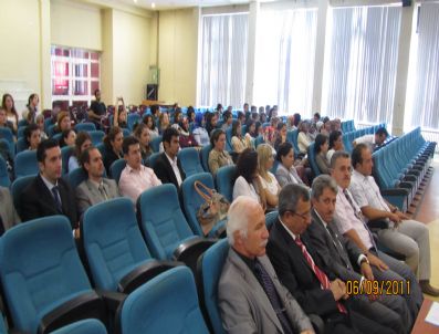 Düzce`de 140 Aday Öğretmene Seminer