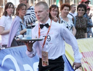 Moskova’da Garson Yarışmasından Renkli Görüntüler