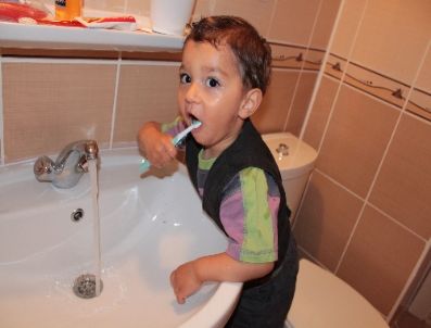 Türk İnsanı, Yılda Bir Kez Diş Fırçası Değiştiriyor
