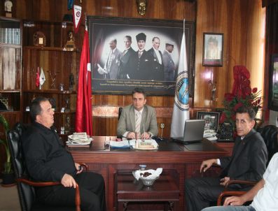 Yortan Belediye Başkanı Yılmaz Tiryaki Alabaş’ı Ziyaret Etti