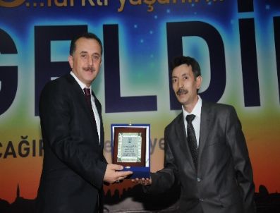 NECATI KARAGÖZ - Bağcılar Yılın En Başarılı İlçesi Seçildi