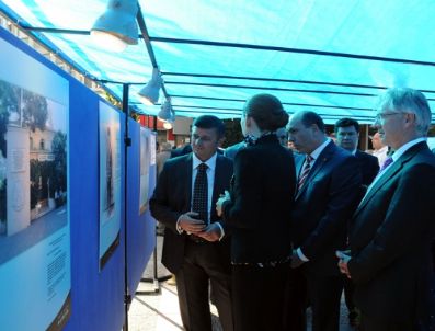 ABDÜLMECIT - Balıkesir`de Tarihe Işık Tutan İki Sergi Açıldı