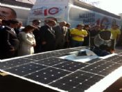 Başbakan Erdoğan, güneş enerjisiyle çalışan yerli otomobil Socrat`ı inceledi