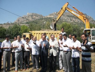 İZZETTIN SEVGILI - Baykan Camii`nin Temeli Törenle Atıldı