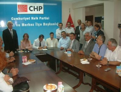 TANJU ÖZCAN - Chp’li Vekiller Düzce’de Seçim Sonrasını Değerlendirdi