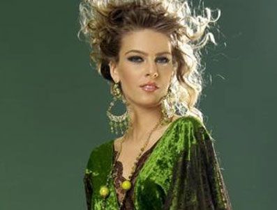 SİMGE TERTEMİZ - Simge Tertemiz'e 500 bin Euro'luk hediye