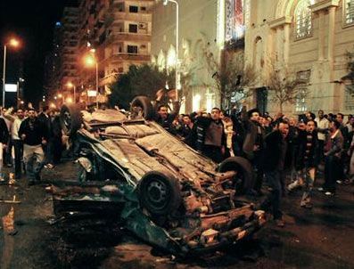 AA aracı bombalı saldırıya uğradı