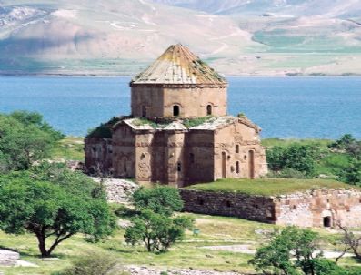 Akdamar Adası Ayine Hazır