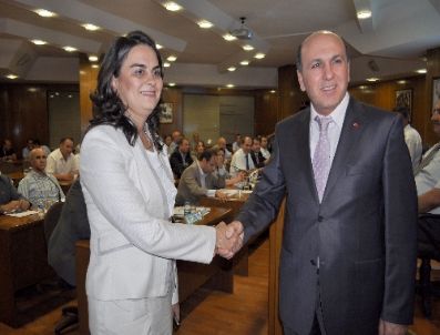 Balıkesir`de Servis Ücretlerine Yüzde 5 Zam Yapıldı