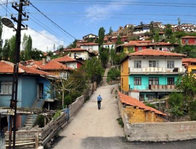 DOĞANTEPE - Belediye, Yapılaşmanın Önünü Açmak İçin Müteahhitten 20 Bin Lira Almayacak