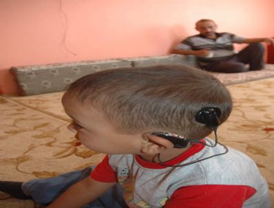 Biyonik Kulağı Çalınan Haşim Senetle Duydu