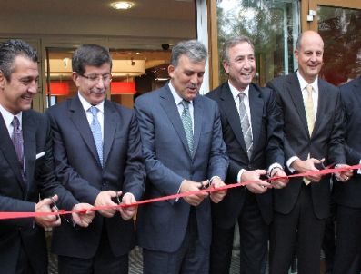 Cumhurbaşkanı Gül, Rusya`nın Yaroslavl Şehrinde Otel Açılışı Yaptı