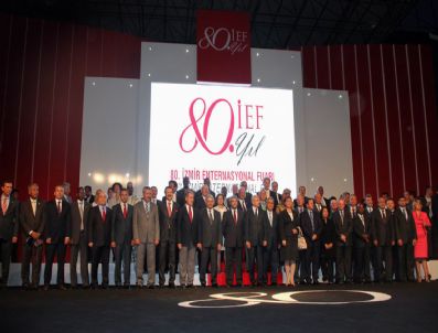 Dünya İzmir`de Buluştu