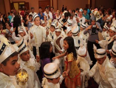 Fakir Öğrencilere 5 Yıldızlı Sünnet