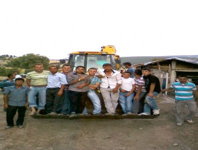 Gençler, Köy Yolları İçin Kolları Sıvadı