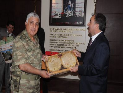 Genelkurmay Başkanı Necdet Özel ve Kuvvet Komutanları Şırnak`ta