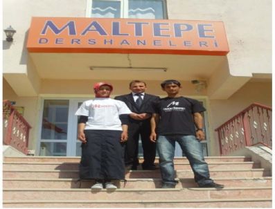 NEVZAT ŞAHIN - Kalecik Maltepe`nin Başarılı Öğrencileri Başkan Şahin`i Ziyaret Etti