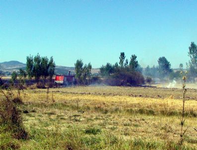 Kütahya`da Korkutan Anız Yangını