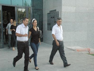 Öldürülen müzisyenin kızları ve kızının erkek arkadaşı tutuklandı