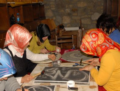 Osmek`te 60 Kişi Meslek Sahibi Oldu