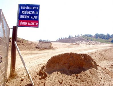 Salihli’nin Yeni Mezarlığı Tamamlanmak Üzere