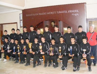 Şehzade Mehmet Koleji Mezunu Güreşçi Öğrencilerin Hepsi Üniversiteye Girdi