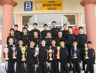 Şehzadeli Güreşçiler Üniversiteli Oldu