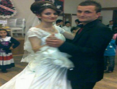 Sekiz Aylık Hamile Ablasını Tabancayla Vurarak Öldürdü