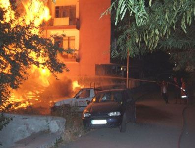 Şişli`de korkutan yangın söndürüldü