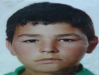 DOĞANCA - Üzerine Traktör Devrilen Çocuk Öldü