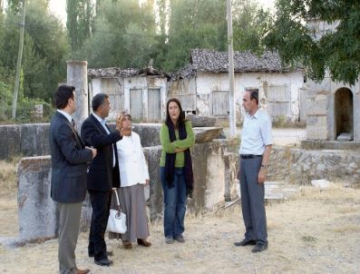 Vali Çiftçi Aizonai`de İncelemelerde Bulundu