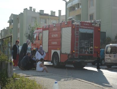 Elektrik Kontağından Çıkan Yangında Daire Kullanılamaz Hale Geldi