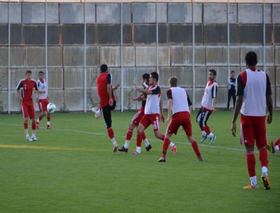 MAHMUT BOZ - Sivasspor, Karabük Maçına Bileniyor