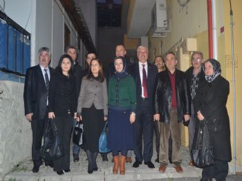 AYŞENUR İSLAM - Ayşenur İslam Ak Parti Adapazarı İlçe Başkanlığı’nı Ziyaret Etti