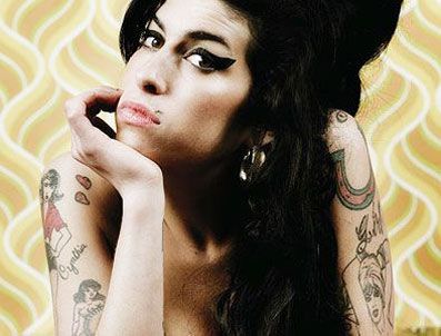 AMY WİNEHOUSE - Amy Winehouse'un albümü 40 bin sattı