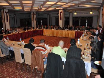 FARUK AKDOĞAN - Başkan Gazetecilerle Kahvaltıda Buluştu