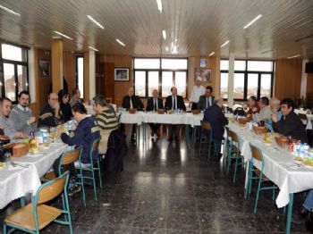 BALıKESIR BELEDIYESI - Başkan Ok'tan Gazetecilere 10 Ocak Sürprizi