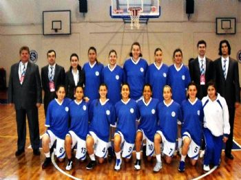 İZMIRSPOR - İzmirspor Konak Belediyesi Bayan Basketbol Takımı Zirveyi Zorluyor