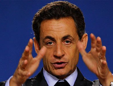 Sarkozy'den Yunanistan'a tehdit gibi uyarı!